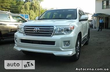 Автомобили Toyota: Toyota Land Cruiser 200 2014 онлайн